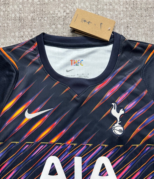 Spurs NL kit