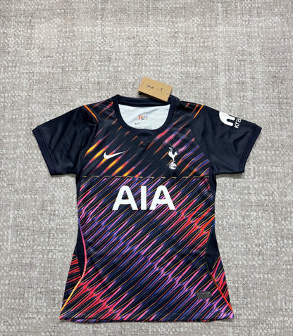 Spurs NL kit
